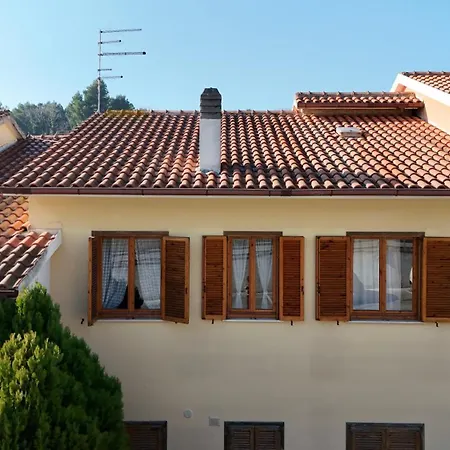 N040 - Numana, Trilocale A Due Passi Dal Centro Нумана