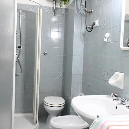 N040 - Numana, Trilocale A Due Passi Dal Centro Нумана